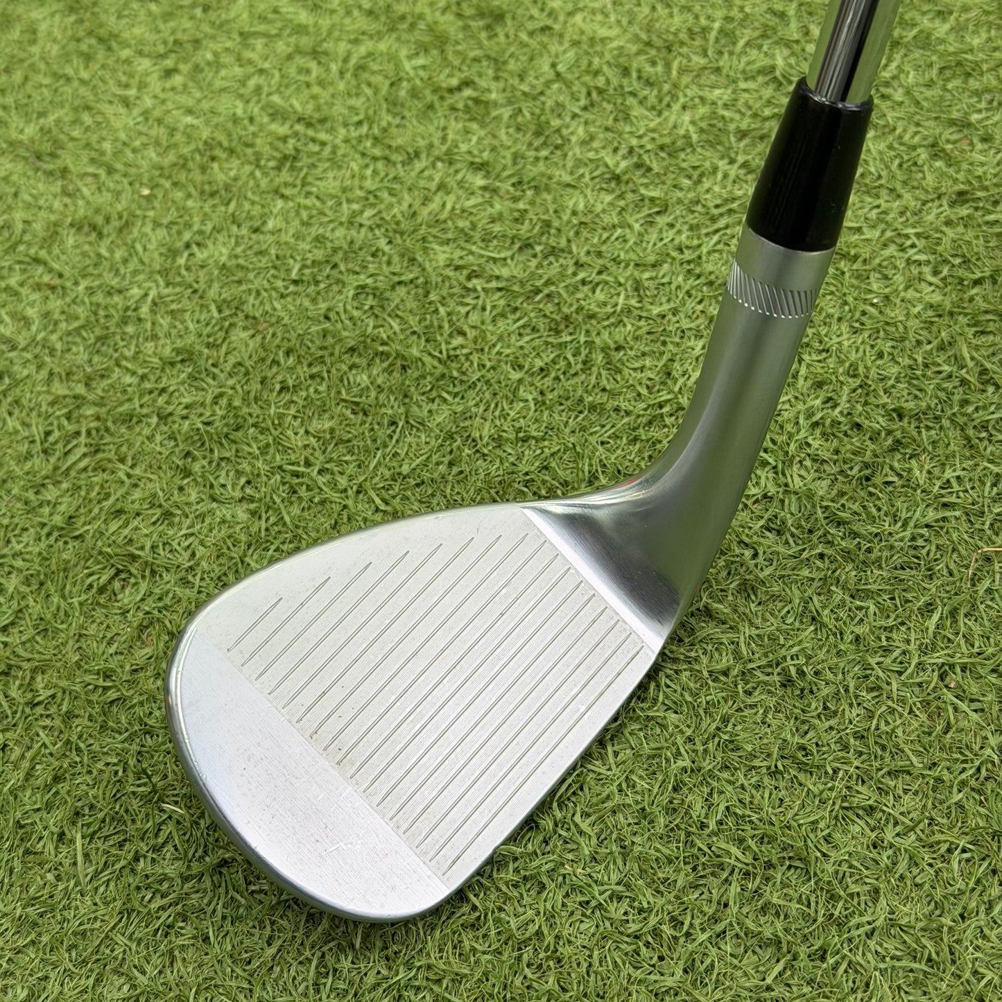 Titleist Vokey SM10 Sand Wedge / 54 Degree