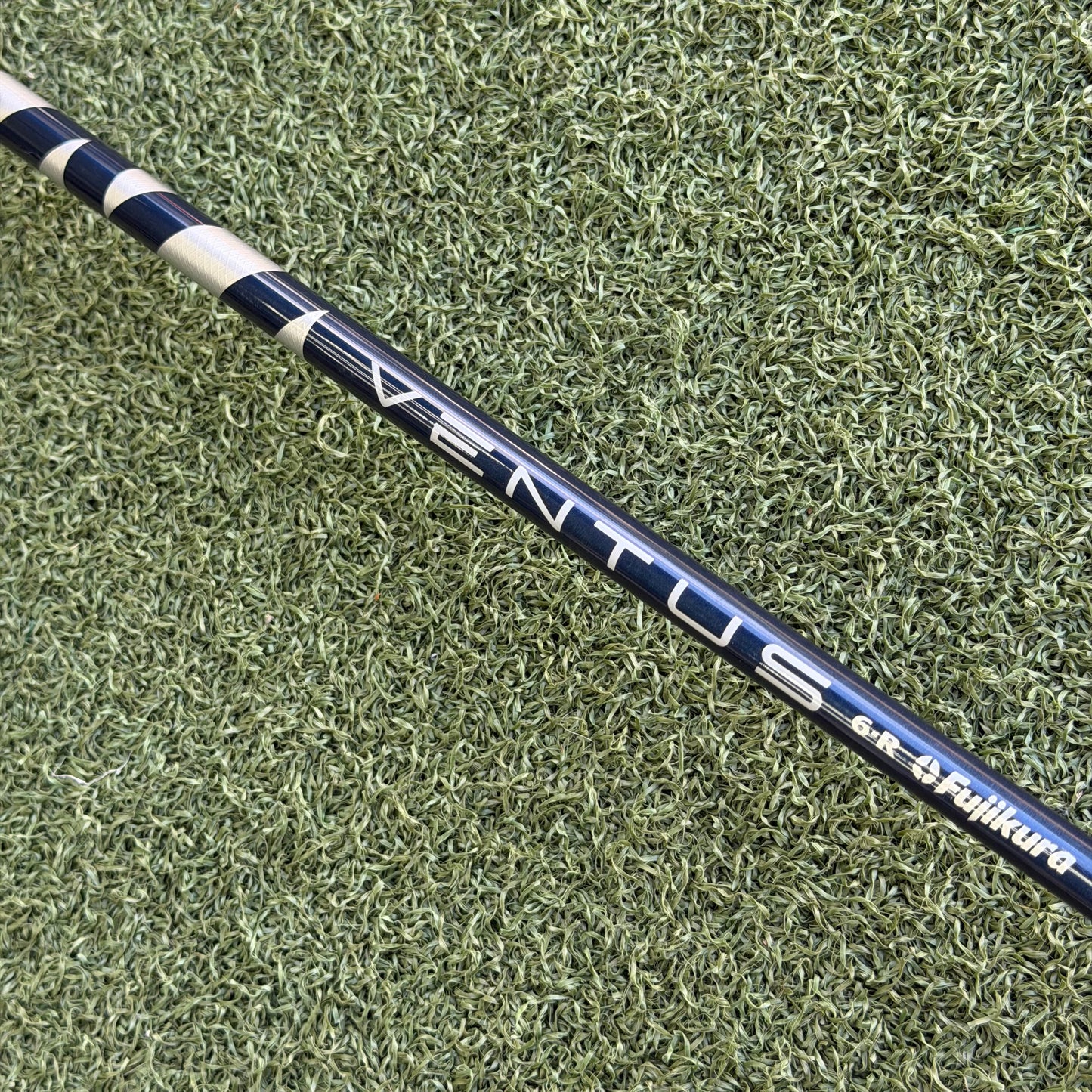 TaylorMade SIM2 Max #4 Hybrid / 22 Degree / Regular Flex