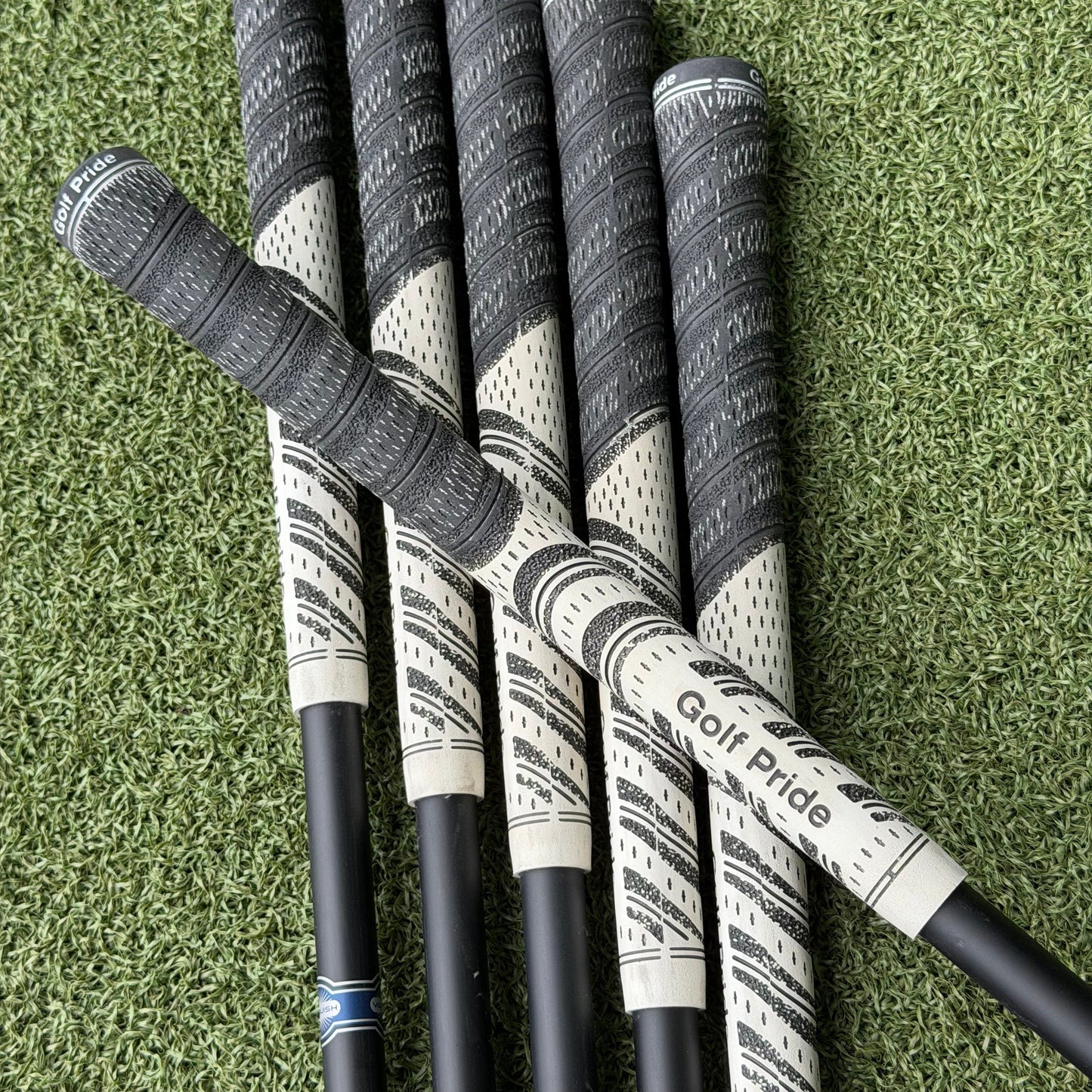 Callaway Quantum Max OS Golf Iron Set / 6-PW+AW / Senior Flex