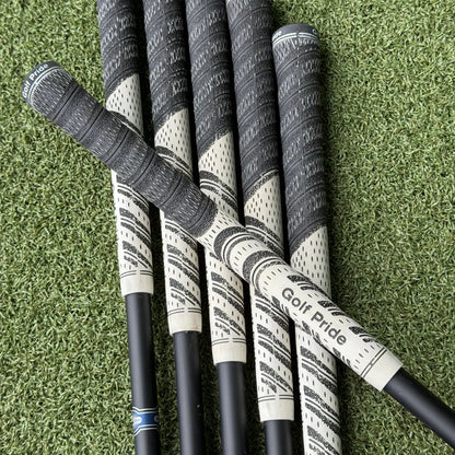 Callaway Quantum Max OS Golf Iron Set / 6-PW+AW / Senior Flex - Pre Owned Golf 