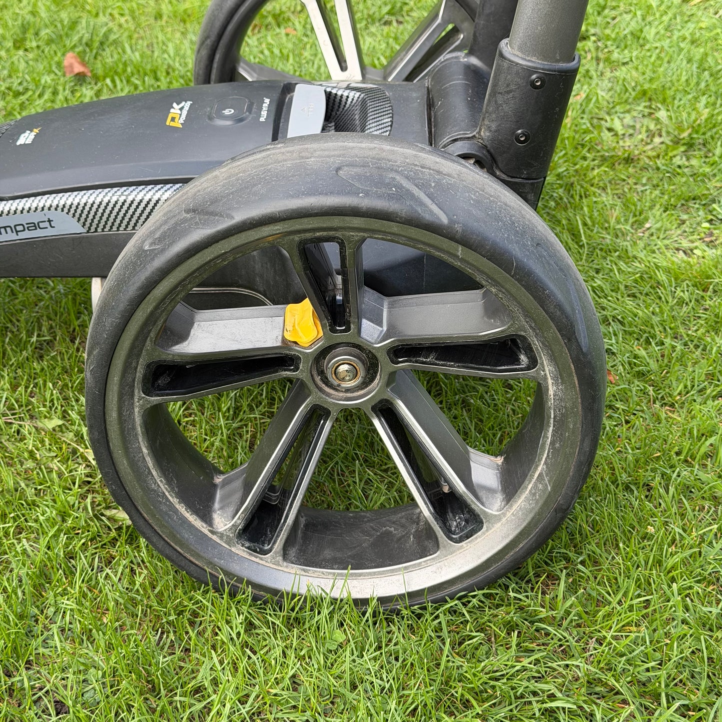 Powakaddy CT8 GPS Electric Golf Trolley / 18 Hole Lithium Battery