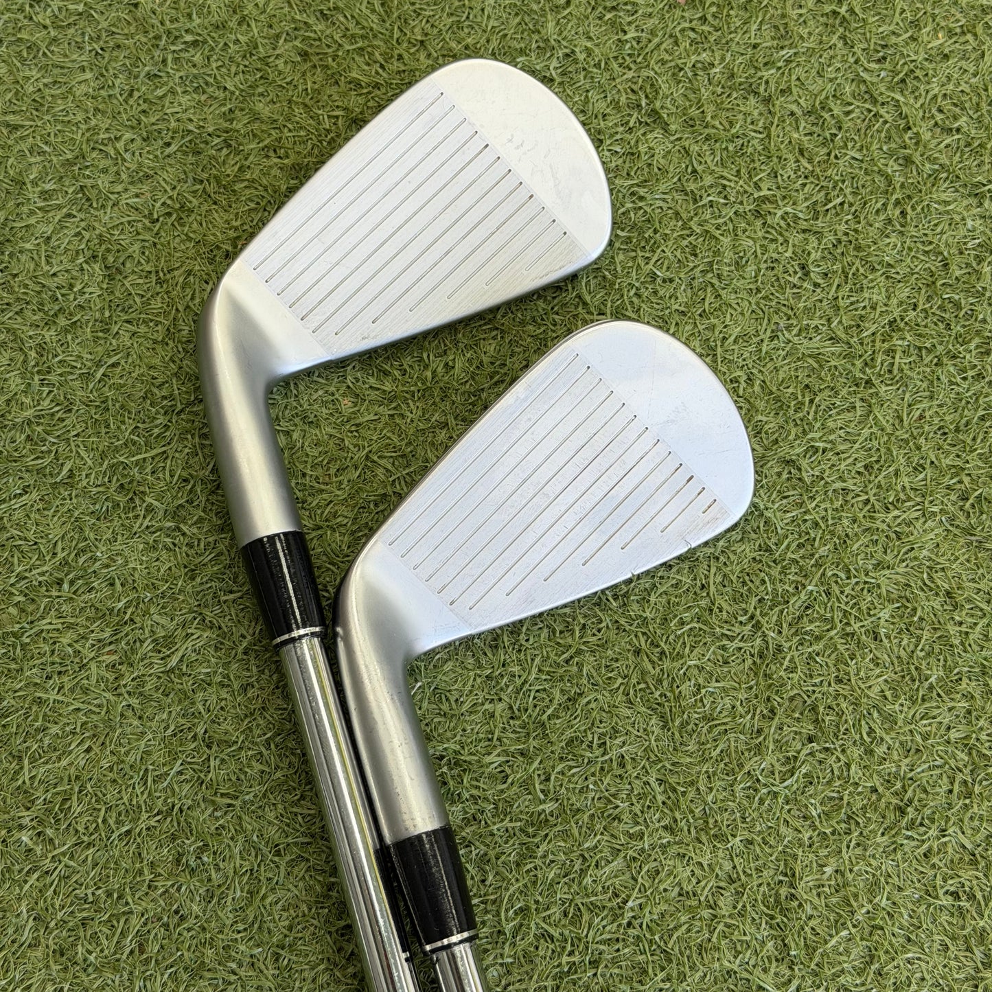 Srixon ZXi4/ZXi5 Forged Combo Golf Iron Set / 5-PW / Stiff Flex - Pre Owned Golf 