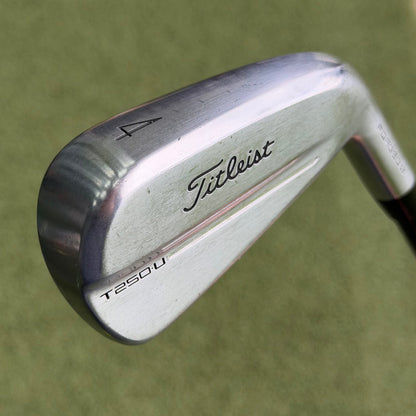 Titleist T250U #4 Utility Iron / 22 Degree / Regular Flex HZRDUS RDX Smoke