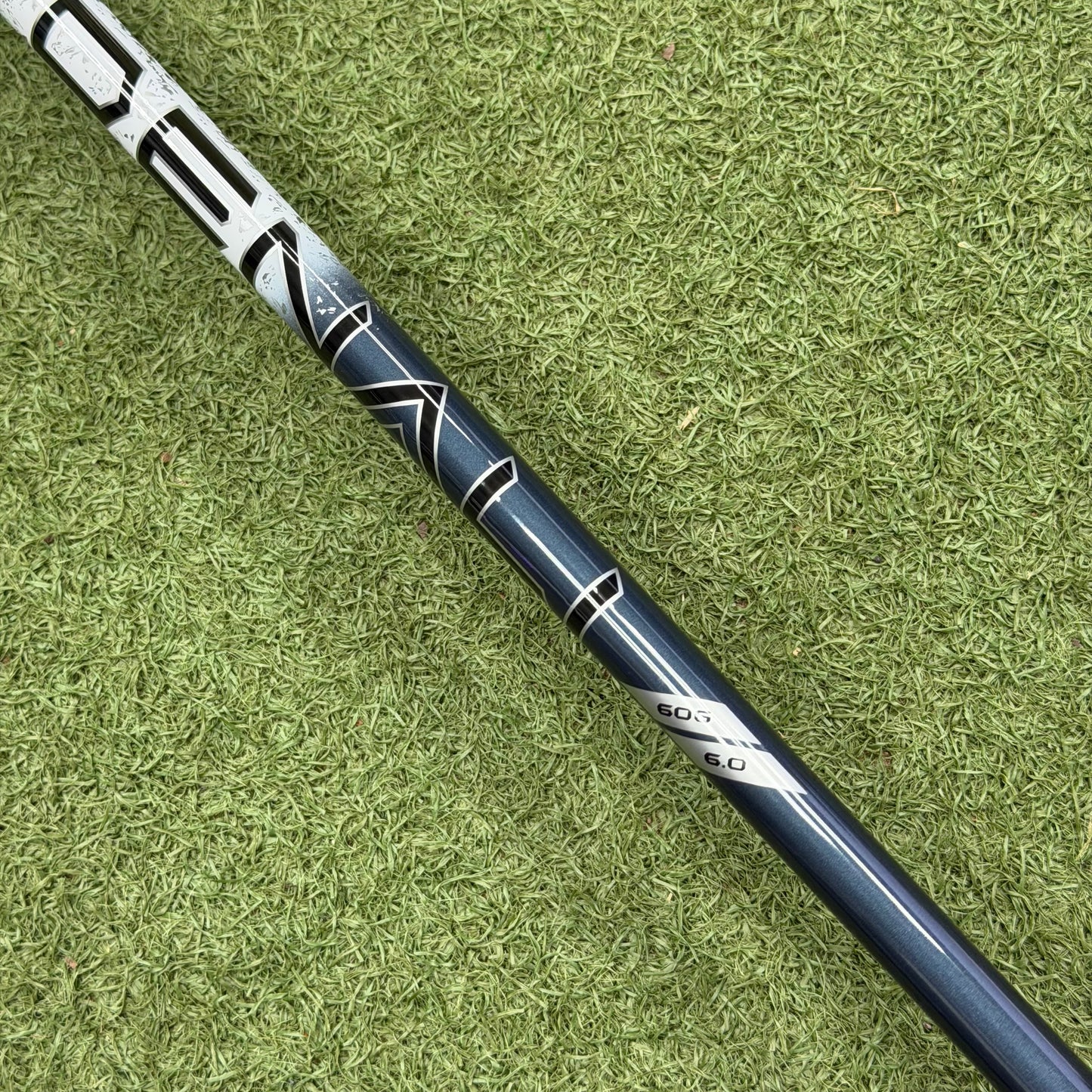 Cobra DS-Adapt LS Golf Driver / 9 Degree / Stiff Flex