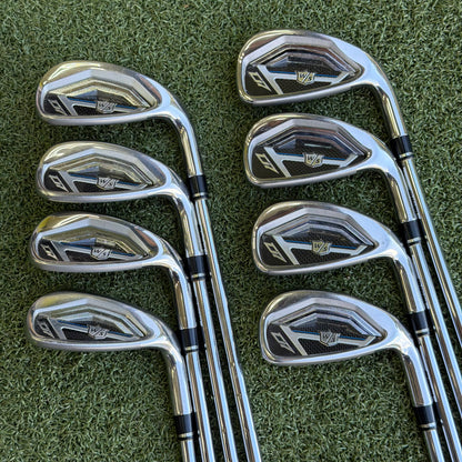Wilson Staff D7 Iron Set / 5-PW+GW+SW / Regular Flex - Pre Owned Golf 