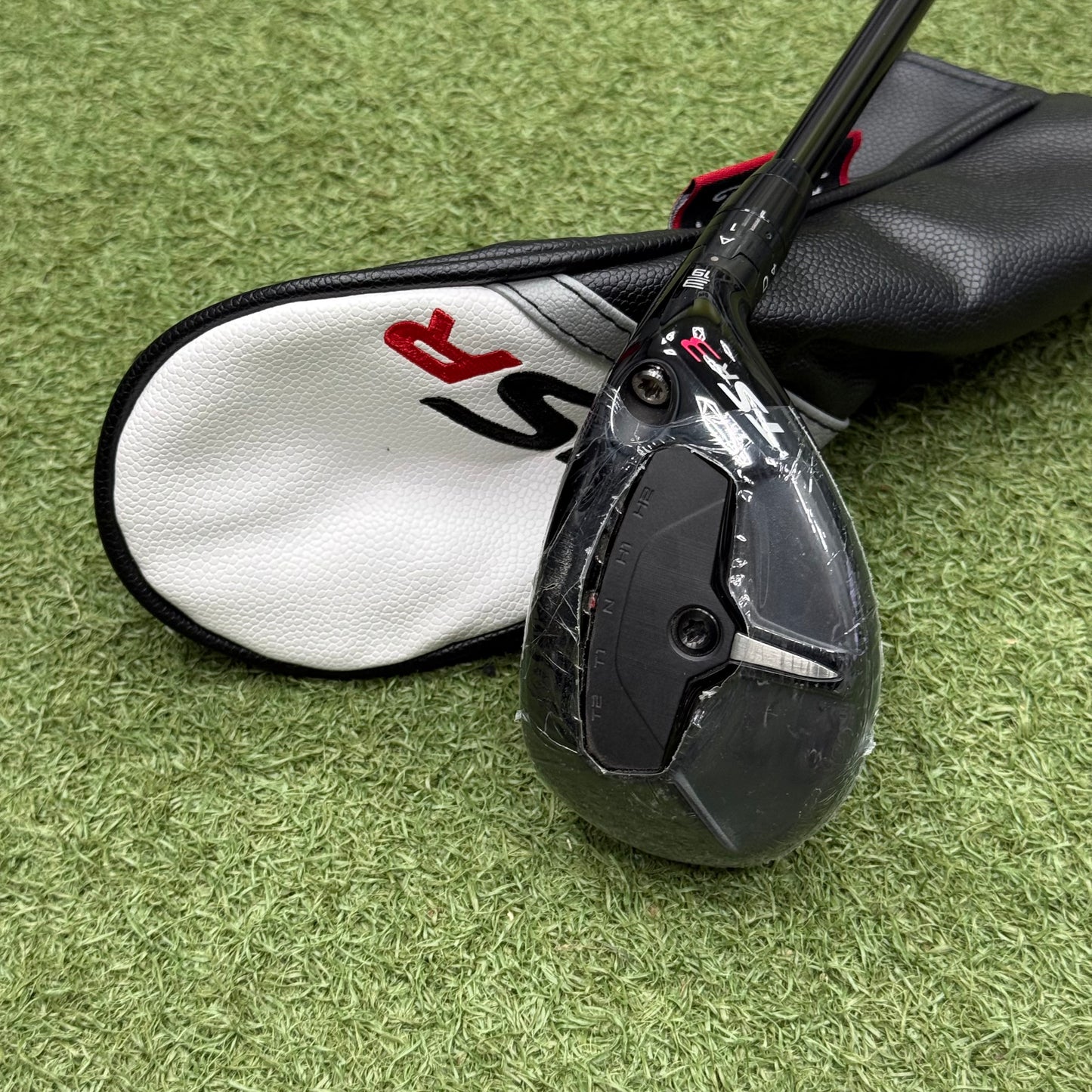 Titleist TSR3 #3 Hybrid / 19 Degree / X-Stiff Flex