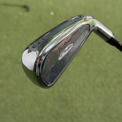 Titleist U505 #3 Utility Iron / 20 Degree / Stiff Flex - Pre Owned Golf 