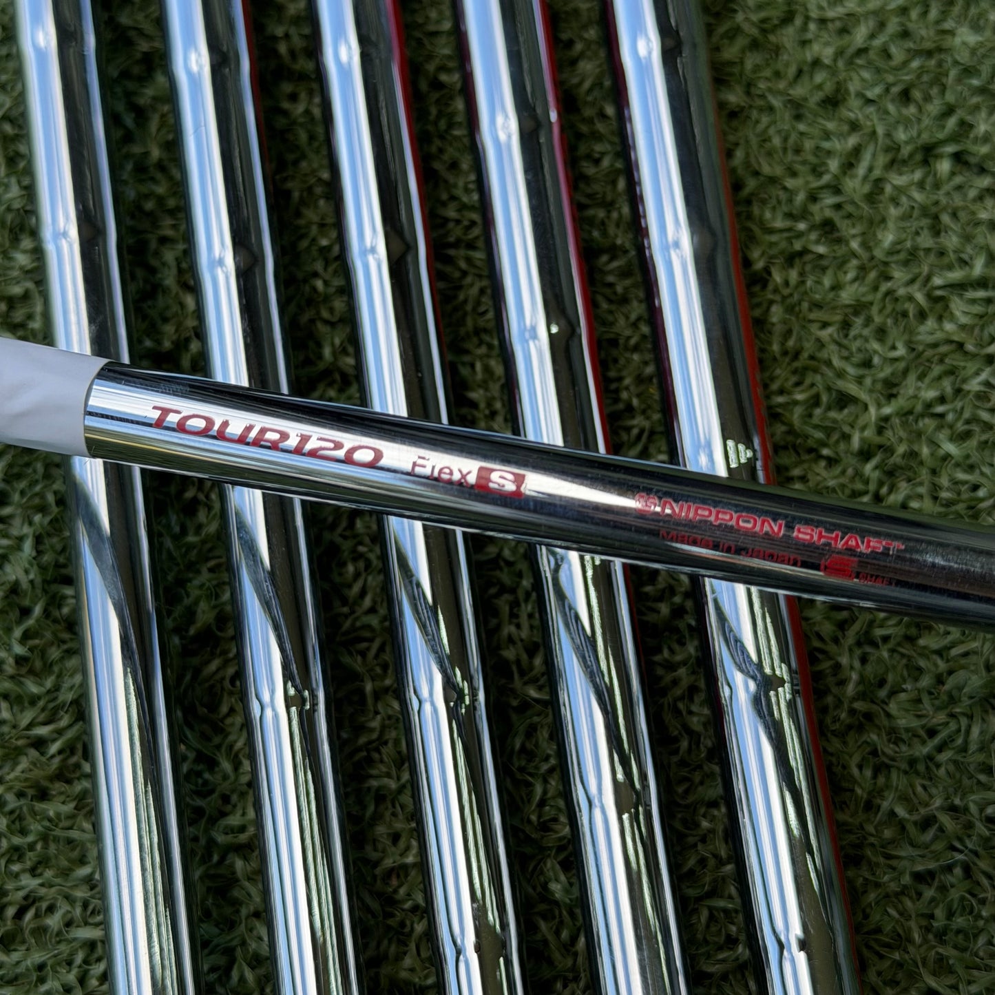 Titleist T200 2023 Golf Iron Set / 5-PW / Stiff Flex