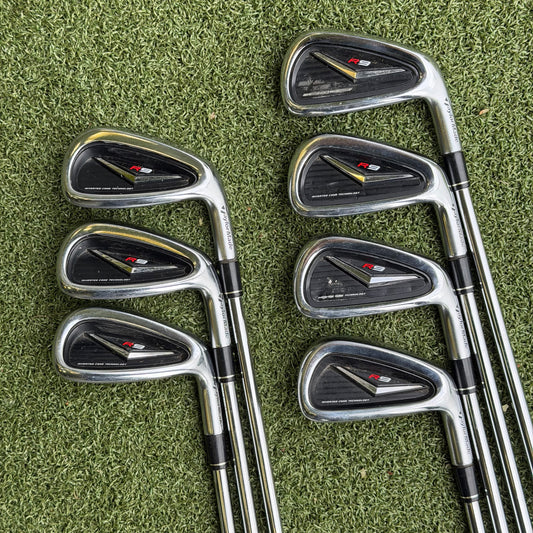 TaylorMade R9 Iron Set / 4-PW / Regular Flex