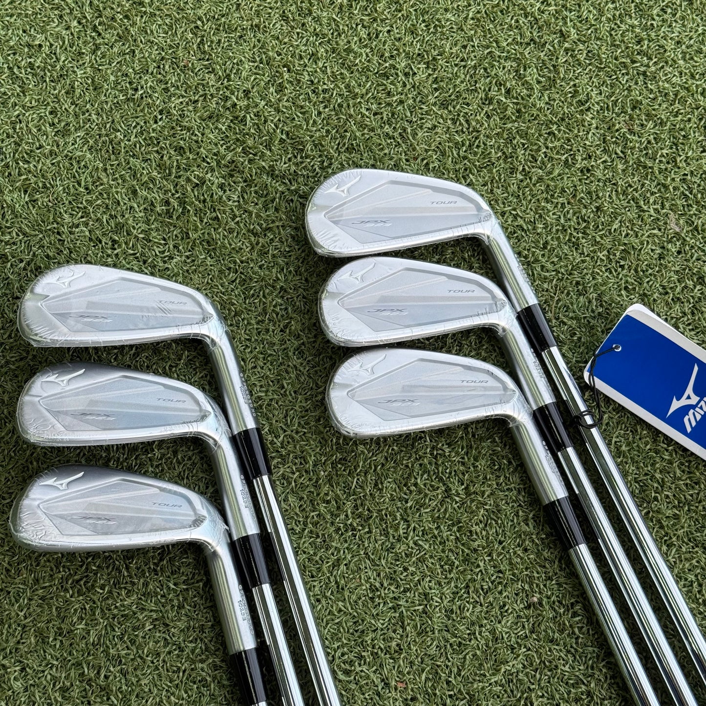 Mizuno JPX 923 Tour Iron Set / 5-PW / Stiff Flex