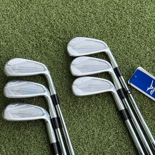 Mizuno JPX 923 Tour Iron Set / 5-PW / Stiff Flex