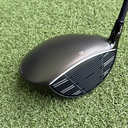 TaylorMade Qi4D Core Golf Driver / 10.5 Degree / Regular Flex
