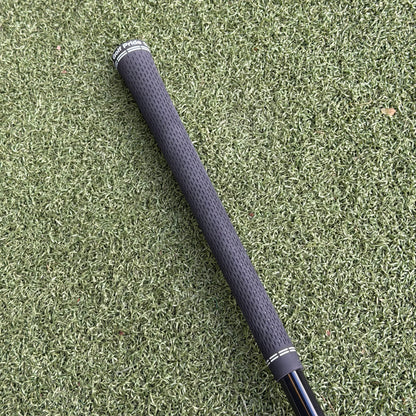 Cleveland Hi Bore XL Lite Golf Driver / 9-12 Degree / Senior Flex