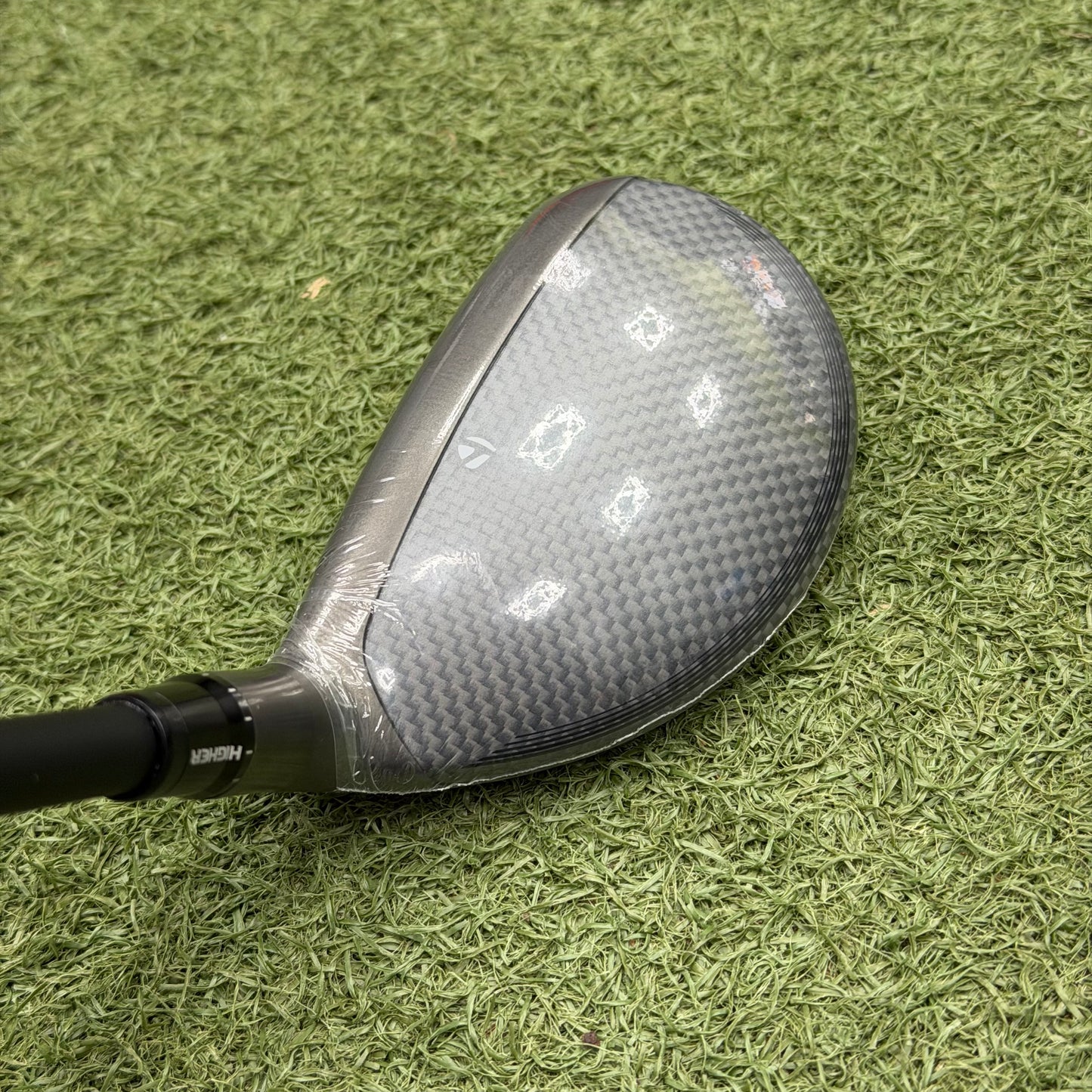 TaylorMade Qi35 #2 Hybrid / 17 Degree / Stiff Flex - Pre Owned Golf 