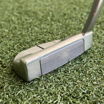 Scotty Cameron Select Newport 3 Putter / 33 Inch