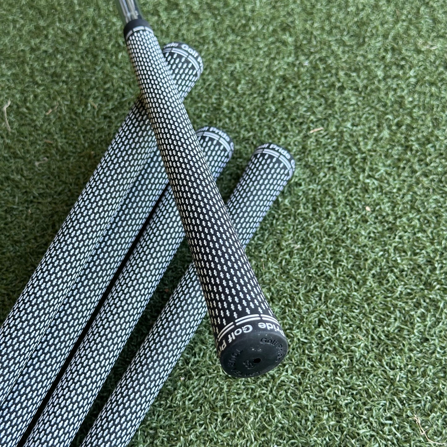 Titleist T300 (2019) Iron Set / 5-PW / Regular Flex