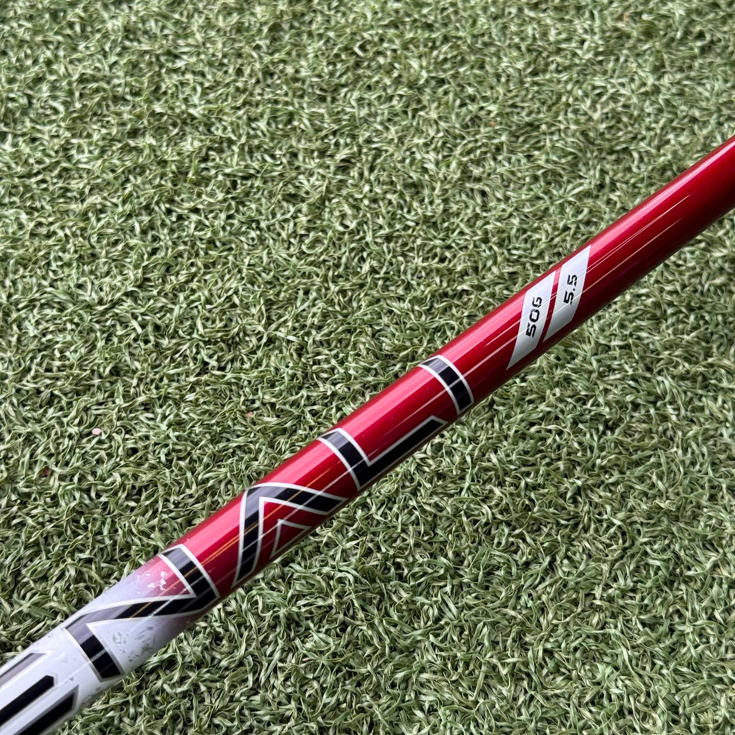 Cobra DS-Adapt Max-D Golf Driver / 10.5 Degree / Regular Flex