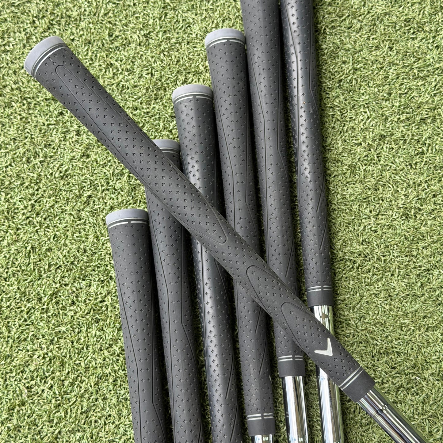 Callaway Rogue ST Max Golf Iron Set / 5-PW+SW / Regular Flex