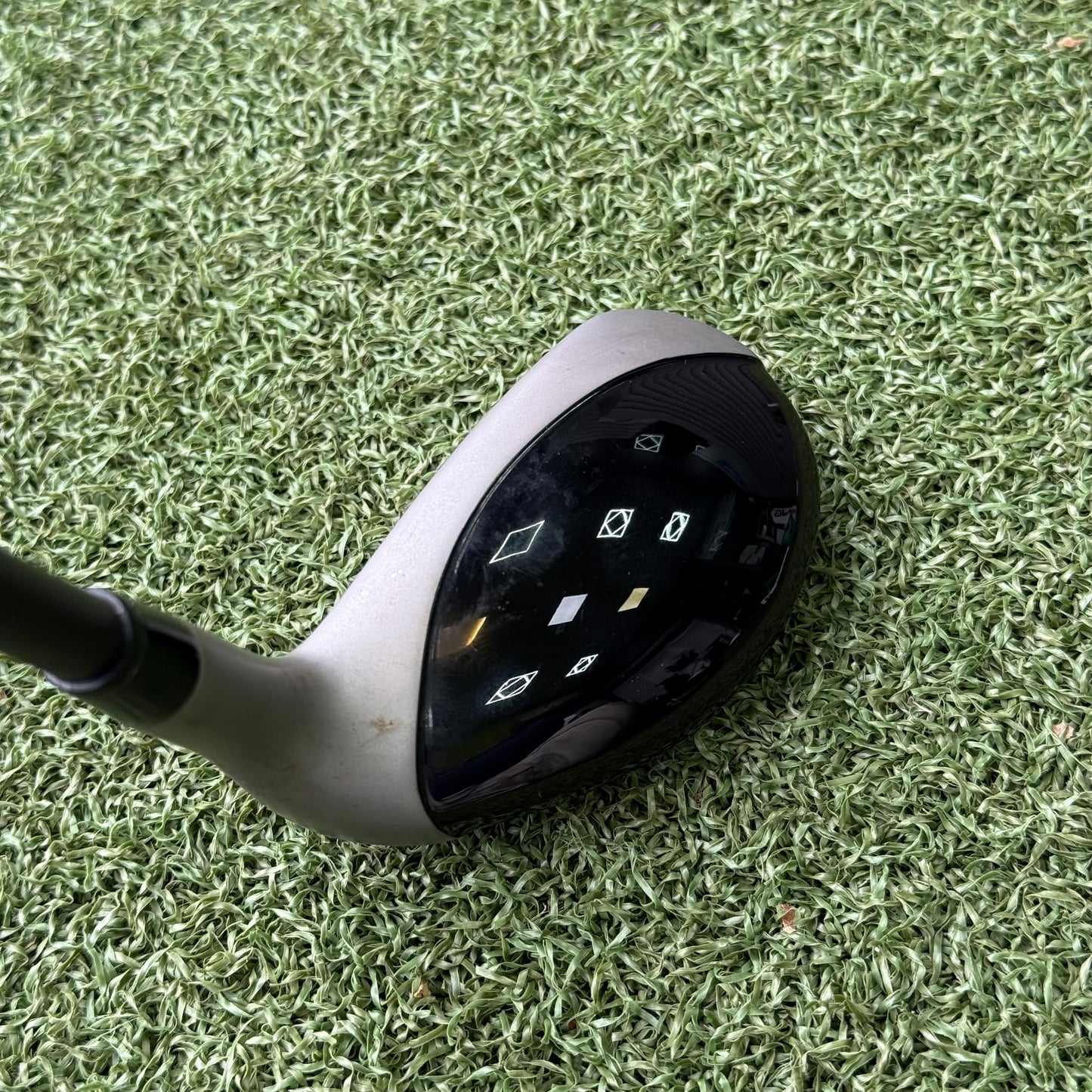 TaylorMade Rescue Mid #2 Hybrid / 16 Degree / Stiff Flex