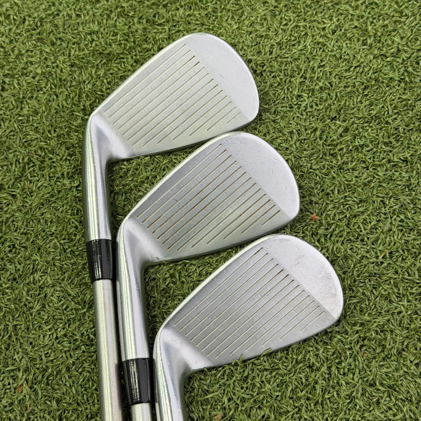 Mizuno JPX 921 Tour Golf Iron Set / 5-PW / Stiff Flex