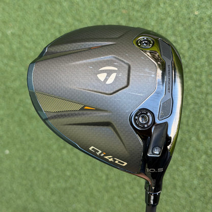TaylorMade Qi4D Golf Driver / 10.5 Degree / Regular Flex REAX 50