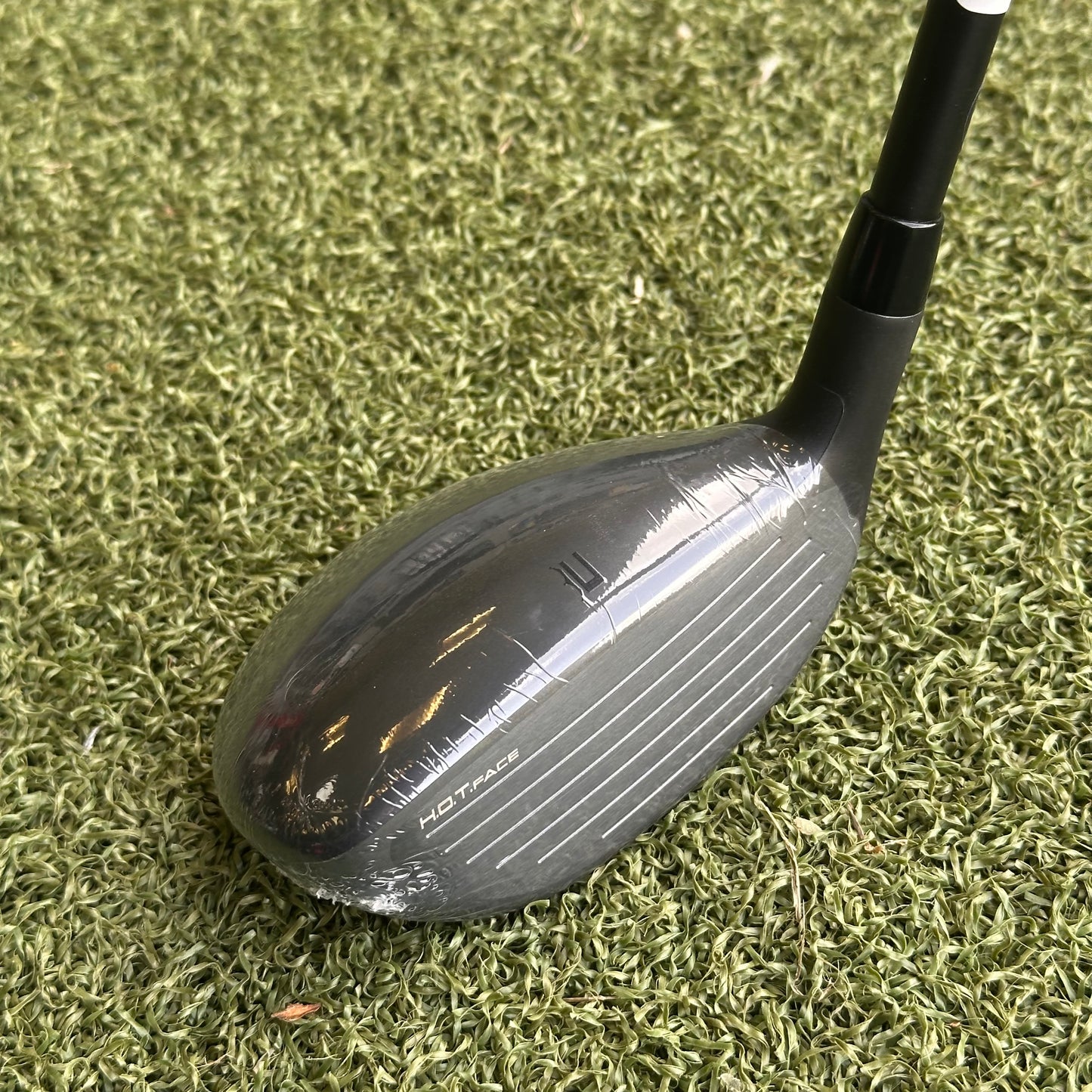 Cobra Darkspeed #3 Hybrid / 19 Degree / Regular Flex