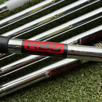 TaylorMade R9 Iron Set / 4-PW / Regular Flex