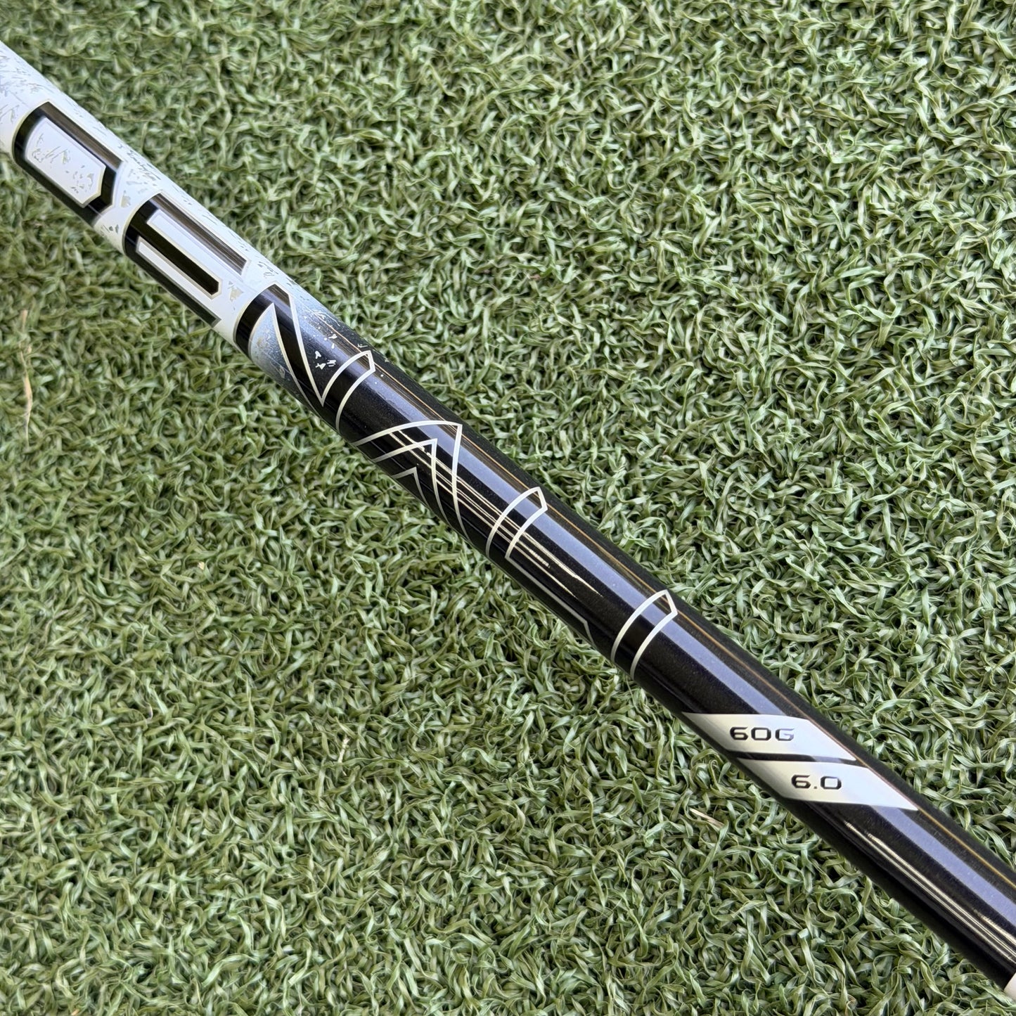 Cobra DS-Adapt LS Golf Driver / 10.5 Degree / Stiff Flex
