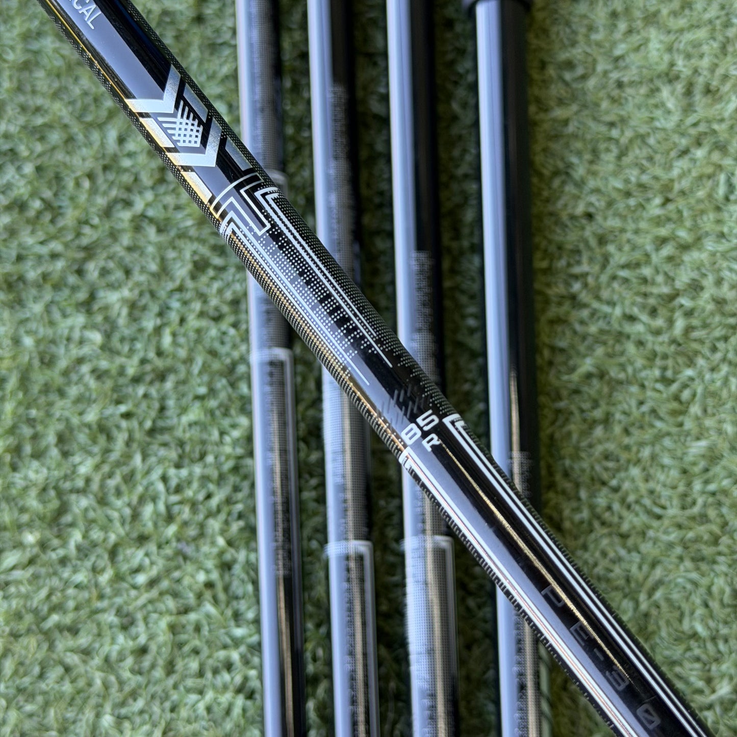 Callaway Epic Max Star Forged Golf Iron Set / 6-PW / Regular Flex Graphite Shafts