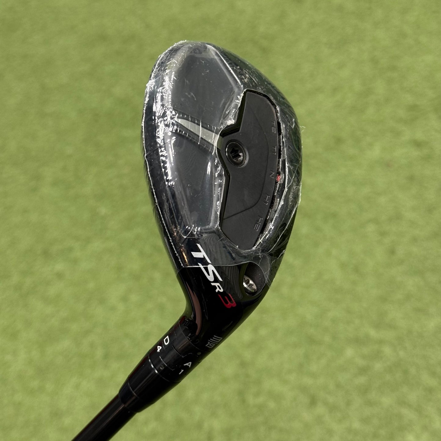 Titleist TSR3 #3 Hybrid / 19 Degree / X-Stiff Flex