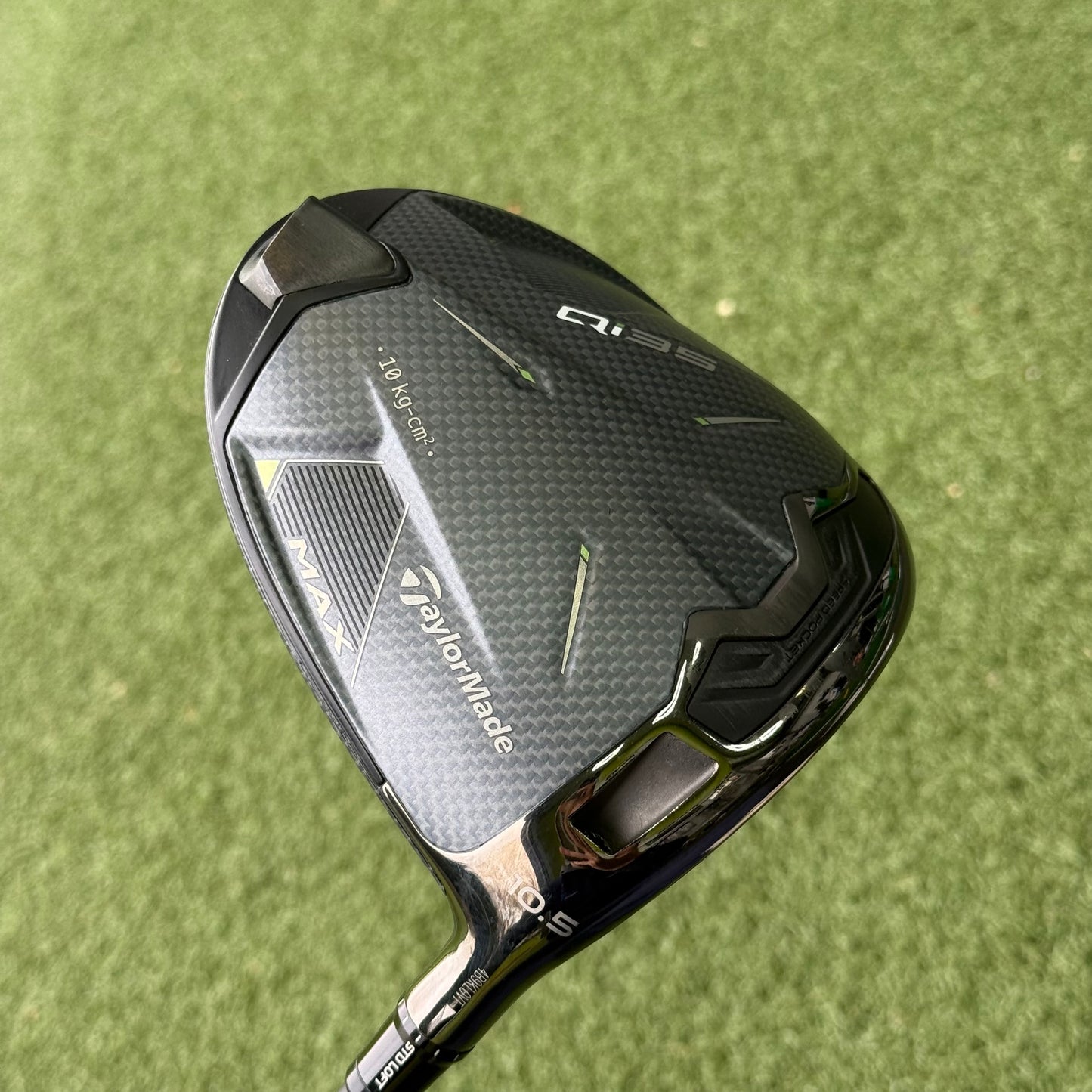 TaylorMade Qi35 MAX Golf Driver / 10.5 Degree / Regular Flex