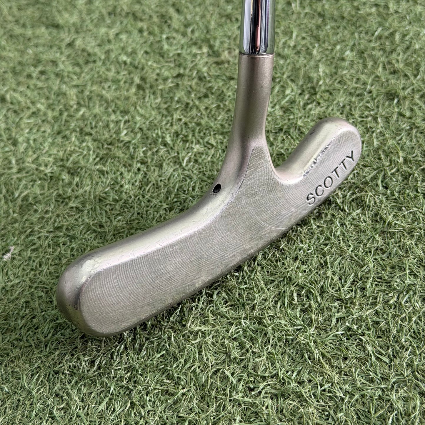 Scotty Cameron Bulls Eye Flange Golf Putter / 34 Inch - Pre Owned Golf 