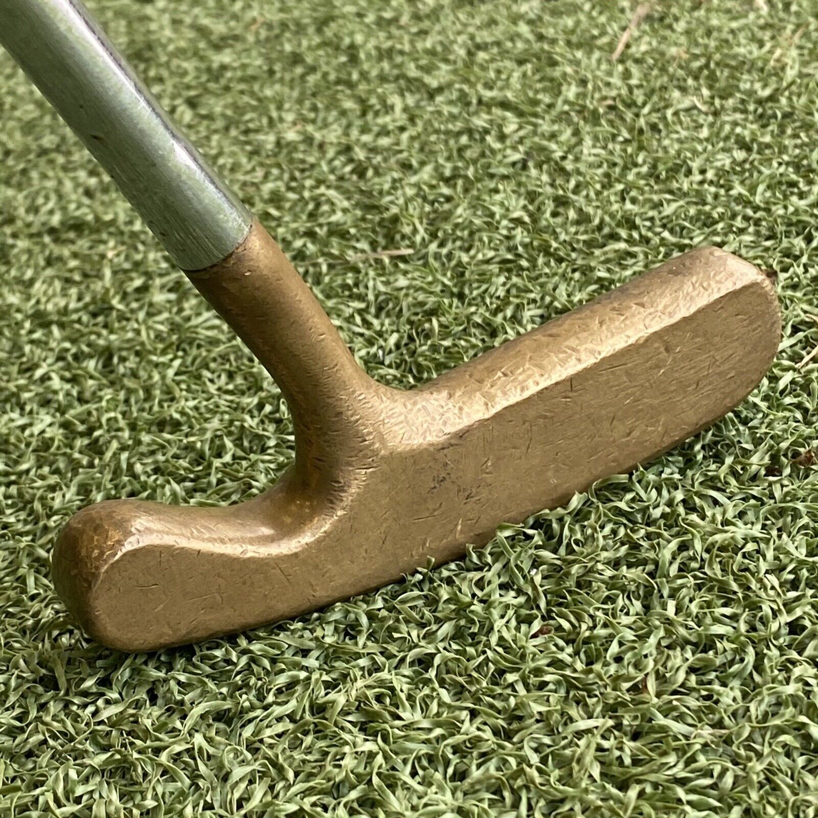 Acushnet Bulls Eye Putter - Pre Owned Golf 