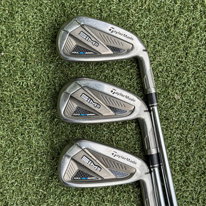TaylorMade SIM2 Max Golf Iron Set / 5-PW / Stiff Flex - Pre Owned Golf 