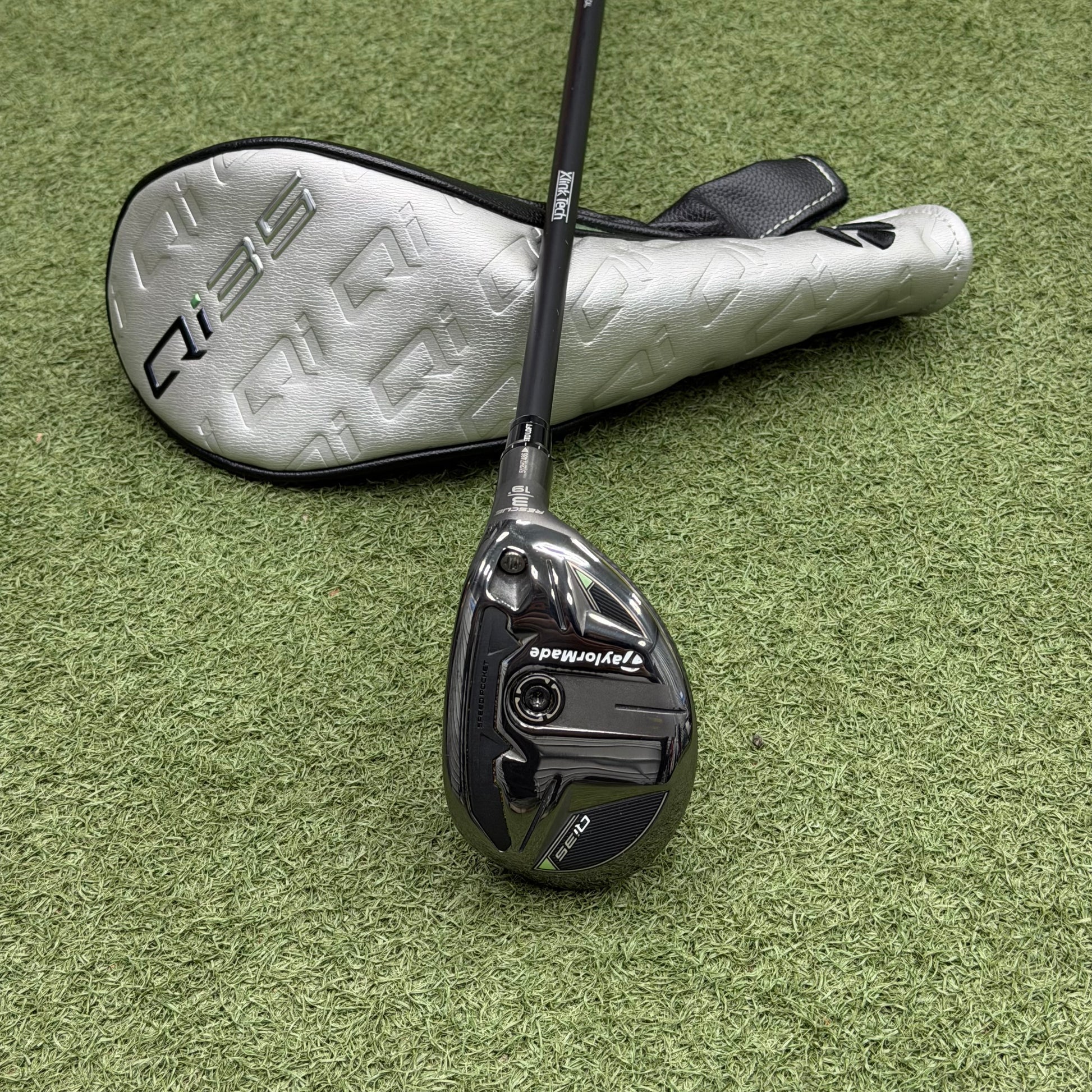 TaylorMade Qi35 #3 Hybrid / 19 Degree / Stiff Flex - Pre Owned Golf 