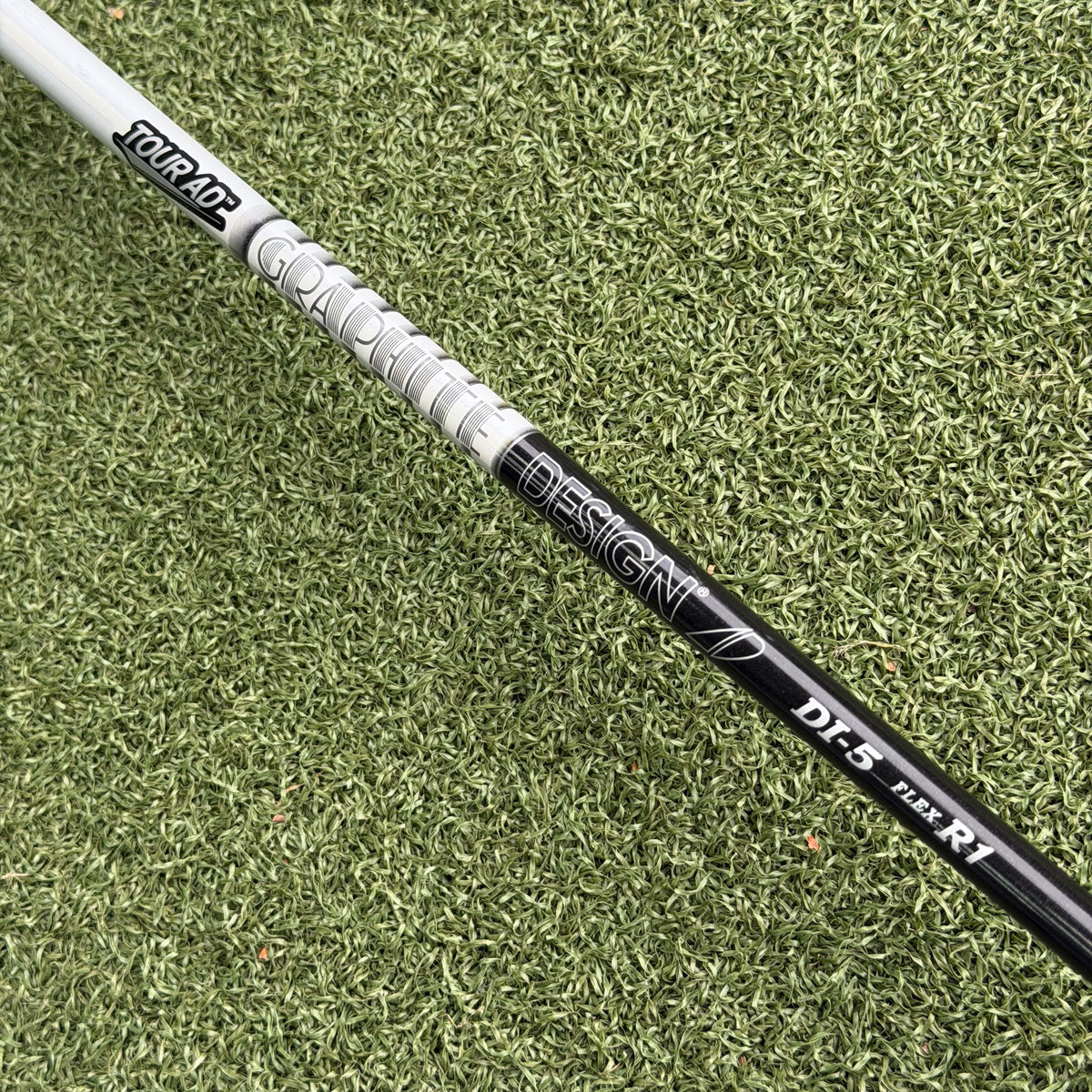 Titleist TSR3 Golf Driver / 9 Degree / Regular Flex Tour AD DI-5