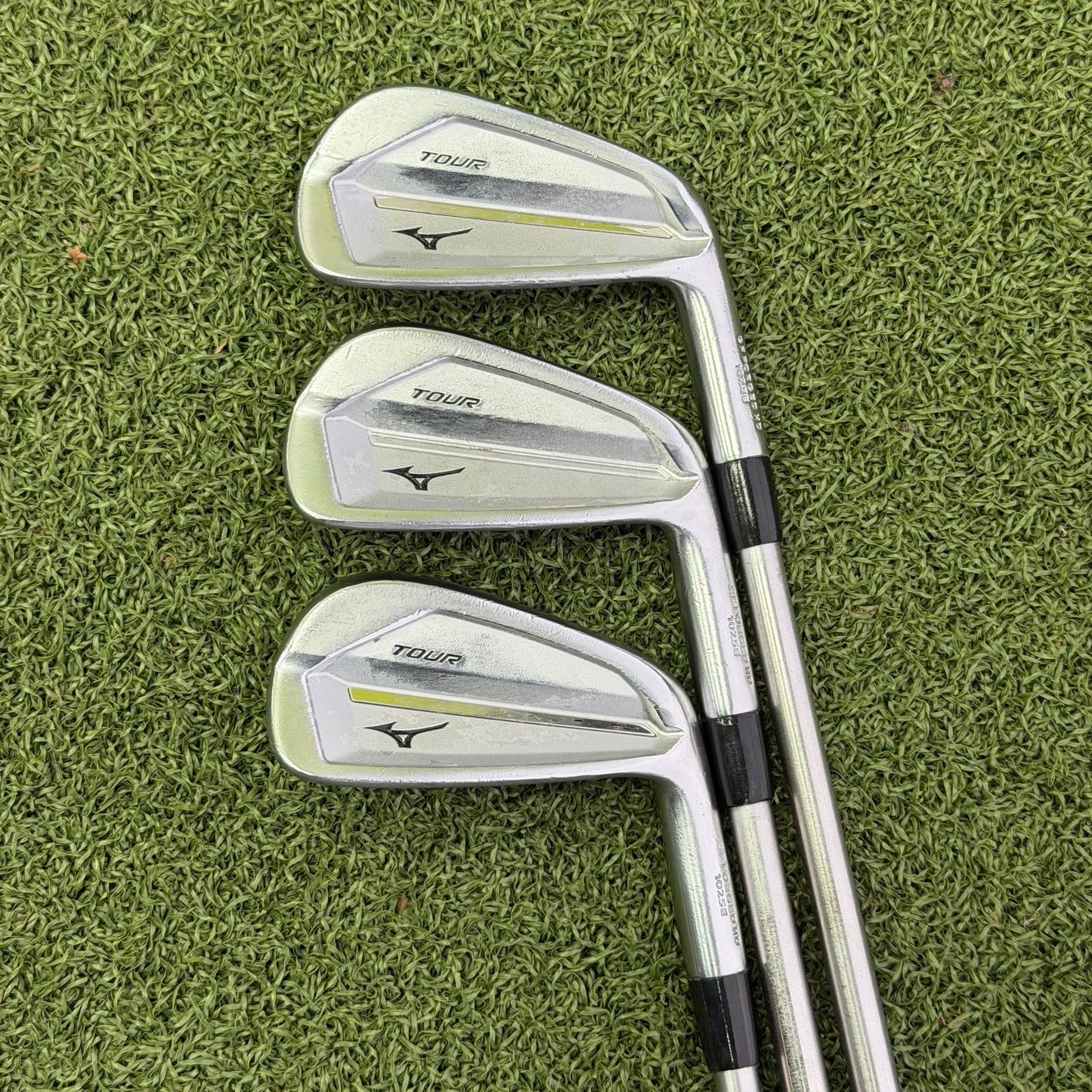 Mizuno JPX 921 Tour Golf Iron Set / 5-PW / Stiff Flex