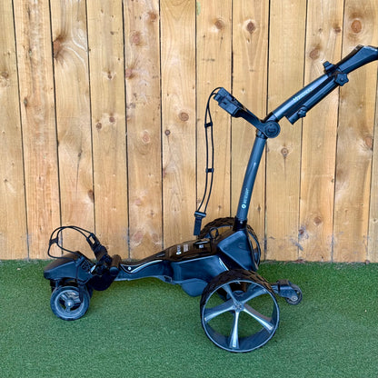 Motocaddy M7 REMOTE Electric Golf Trolley