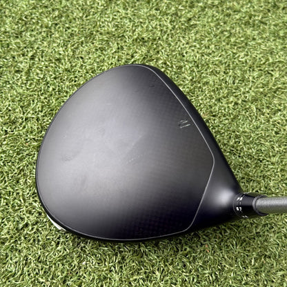 Cobra DS-Adapt MAX-K Golf Driver / 10.5 Degree / Stiff Flex / Left Handed