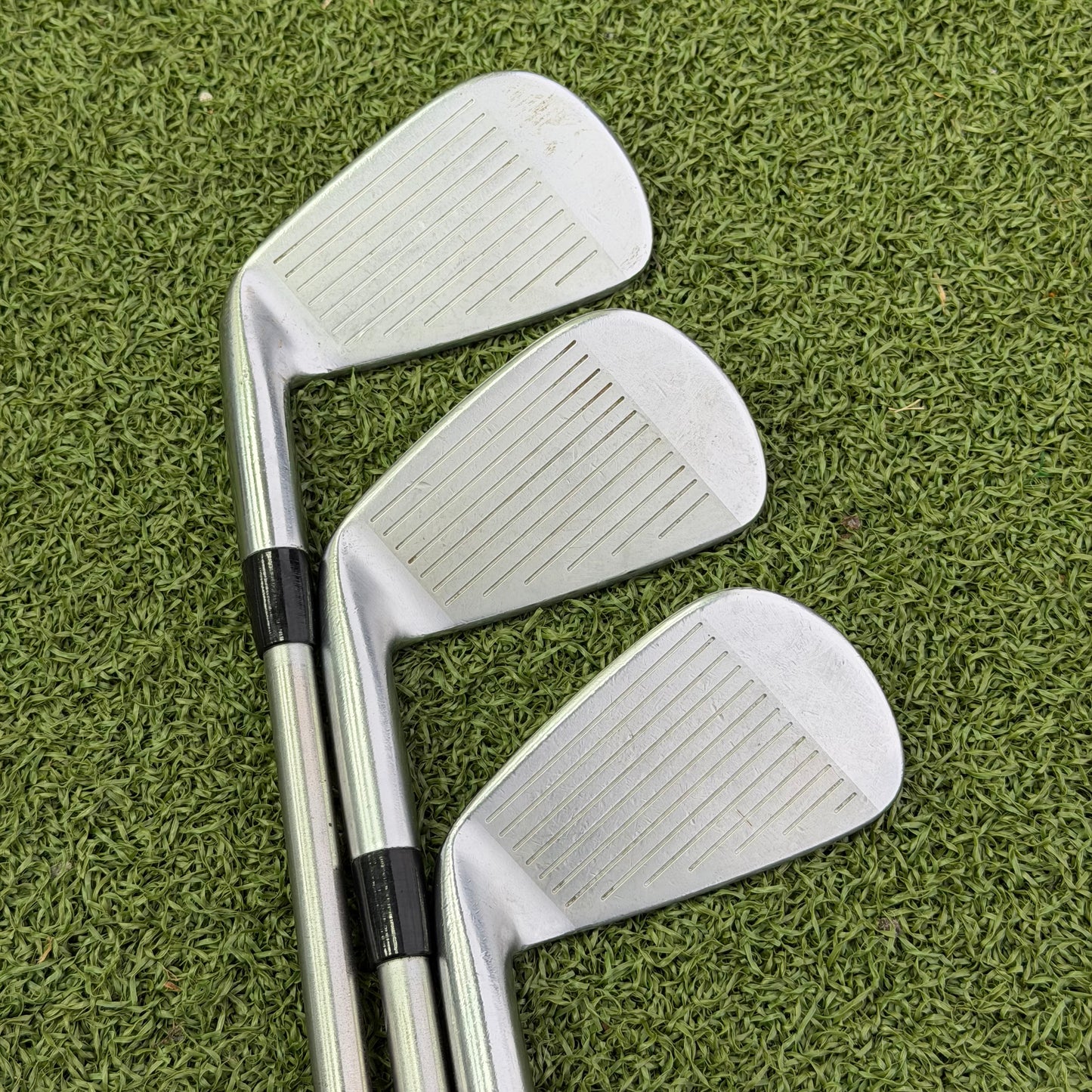 Mizuno JPX 921 Tour Golf Iron Set / 5-PW / Stiff Flex