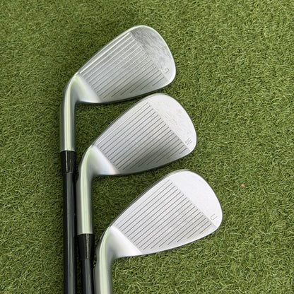 PING G410 Golf Iron Set / 6-PW+UW / Red Dot / Soft Regular Graphite Flex - Pre Owned Golf 