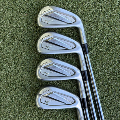 Mizuno JPX 925 Forged Iron Set / 4-PW / Stiff Flex - Pre Owned Golf 