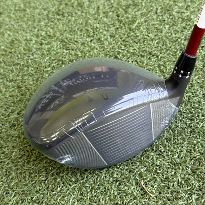 Cobra DS-Adapt Max D Golf Driver / 10.5 Degree / Regular Flex - Pre Owned Golf 