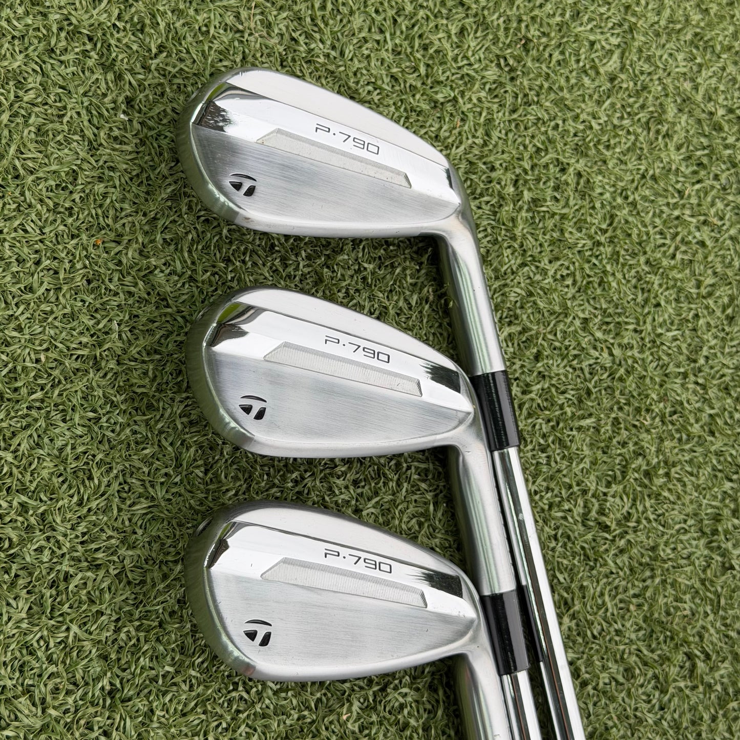 TaylorMade P790 (2025) Iron Set / 5-PW / Stiff Flex