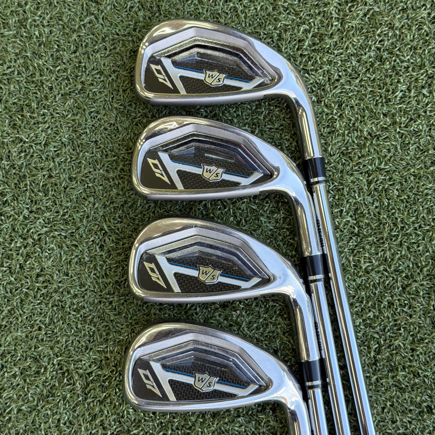 Wilson Staff D7 Iron Set / 5-PW+GW+SW / Regular Flex