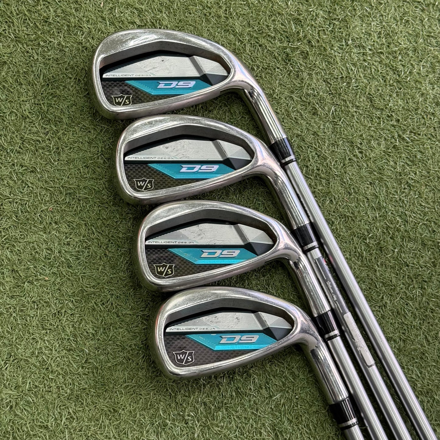 Wilson Staff D9 Iron Set / 5-PW+SW / Ladies Flex