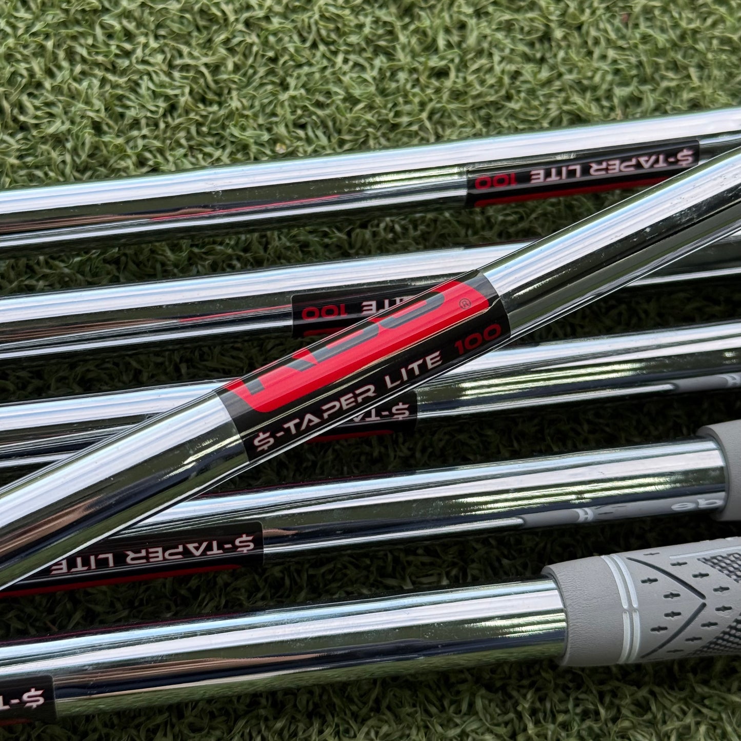 Mizuno JPX 923 Tour Iron Set / 5-PW / Stiff Flex