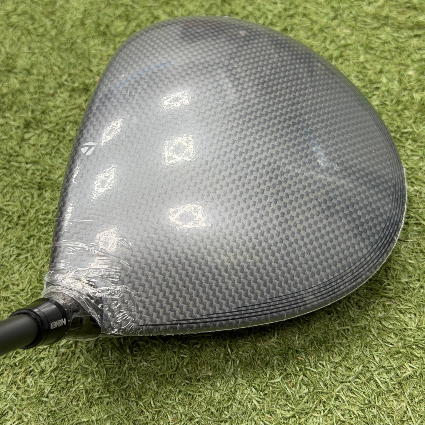 TaylorMade Qi35 Golf Driver / 10.5 Degree / Regular Flex