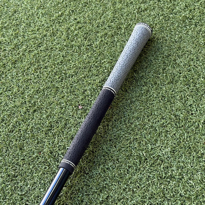 Mizuno ST-MAX 230 Golf Driver / 9.5 Degree / Stiff Flex - Pre Owned Golf 