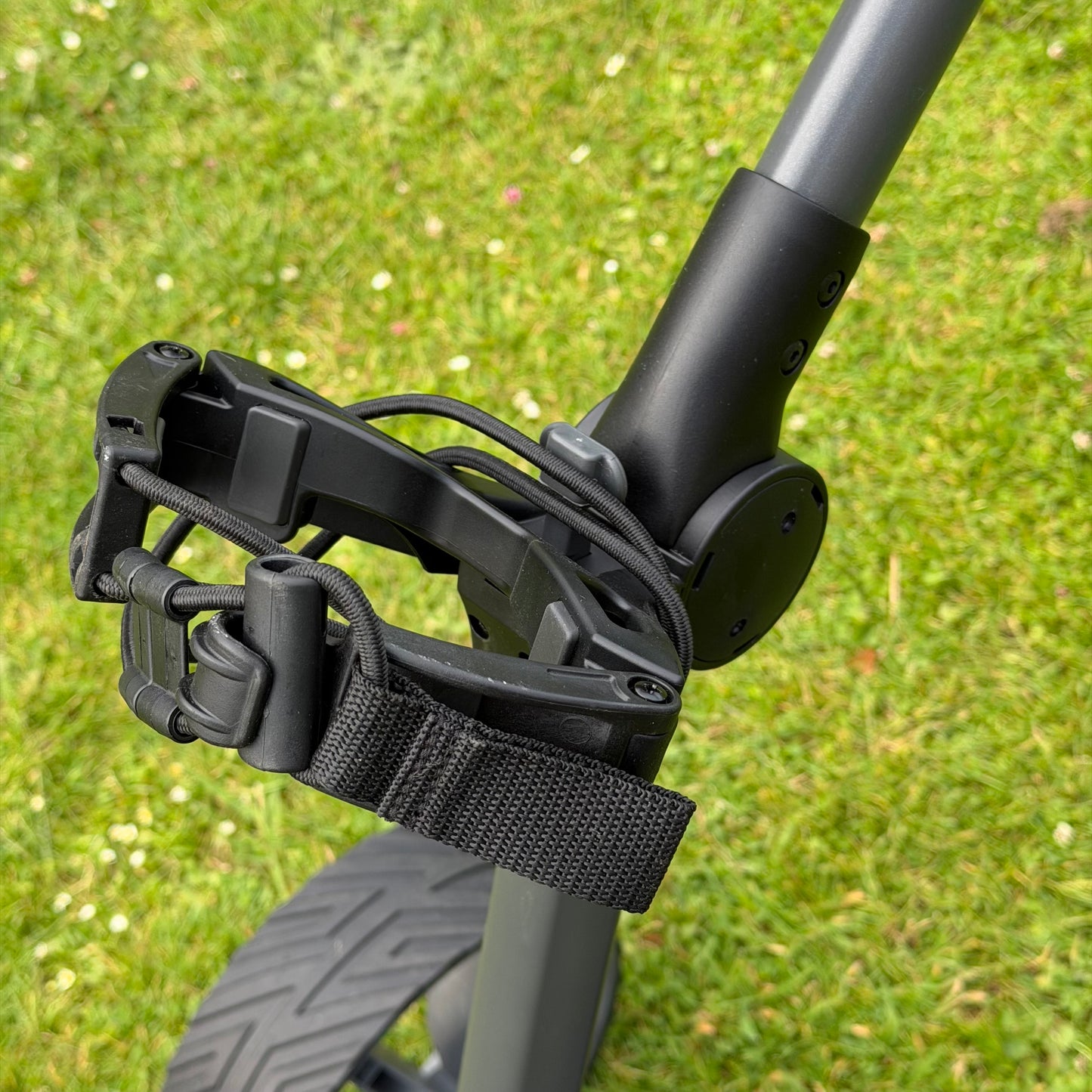 Motocaddy SE Electric Golf Trolley / 18 Hole Lithium Battery